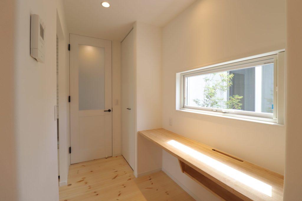 ピクチャーウィンドウのある平屋  画像