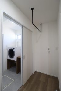 広々敷地にたたずむ平屋  画像