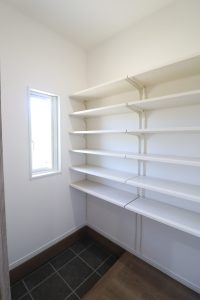 広々敷地にたたずむ平屋  画像