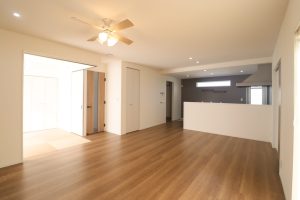 広々敷地にたたずむ平屋  画像