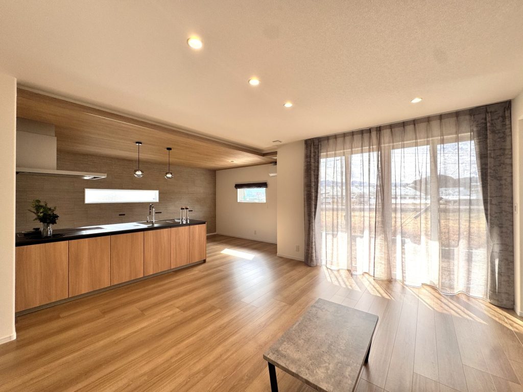 2/14(土)由布市挾間下市モデルグランドオープン  画像